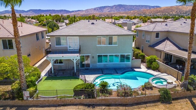 Building Photo - 3121 Club Rancho Dr
