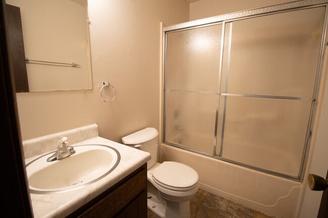 Building Photo - 3616-3618 Sugar Tree Lane