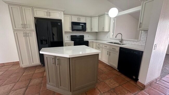 Building Photo - North Phoenix 2 bedroom Duplex