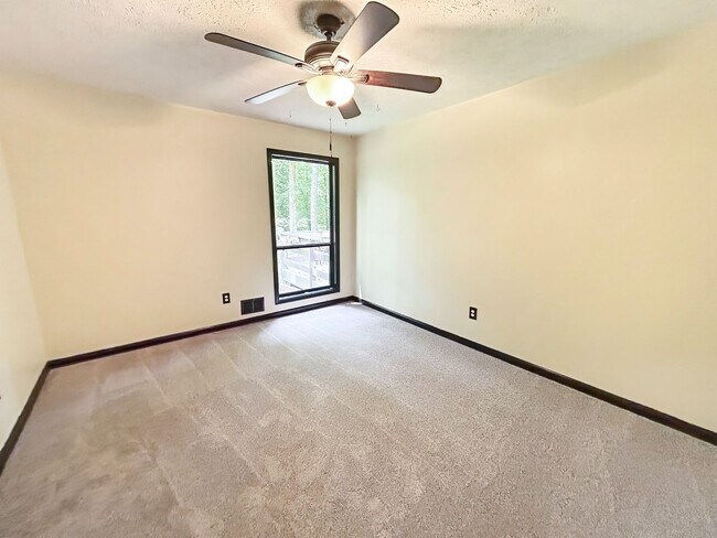 Building Photo - 3 BR Wooded Retreat in the Heart of East Cobb!