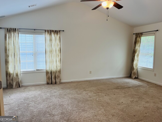 Building Photo - 369 Cliffhaven Cir
