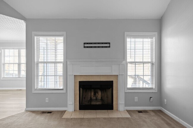 Building Photo - 1351 Francesca Drive