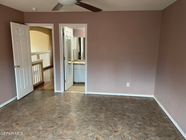 Building Photo - 729 Linda Johnson Ave
