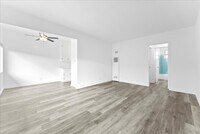 Building Photo - 2464 Penmar Ave