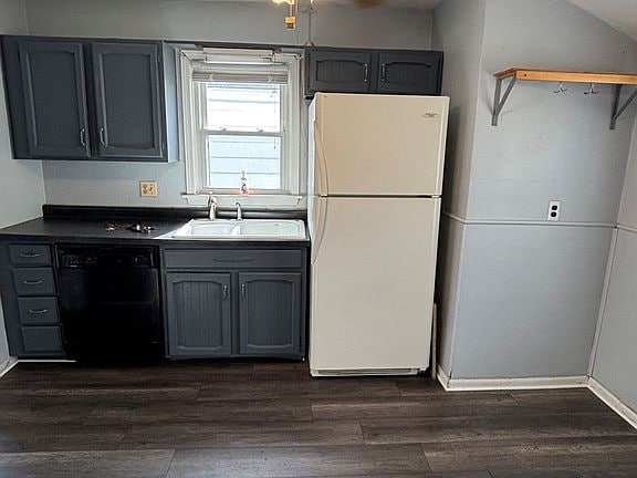 Building Photo - 118 Webster St