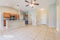 Building Photo - 4570 Lummus St