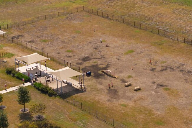 Building Photo - 7607 Eckington St