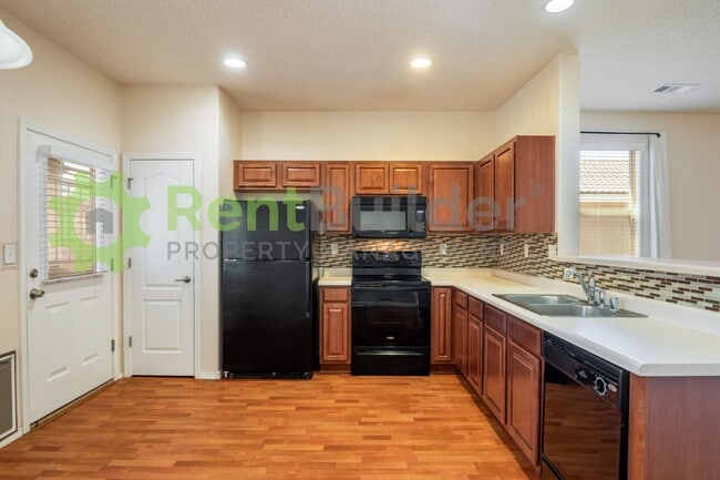 Building Photo - LEASE PENDING – PLEASE APPLY AT YOUR OWN D...