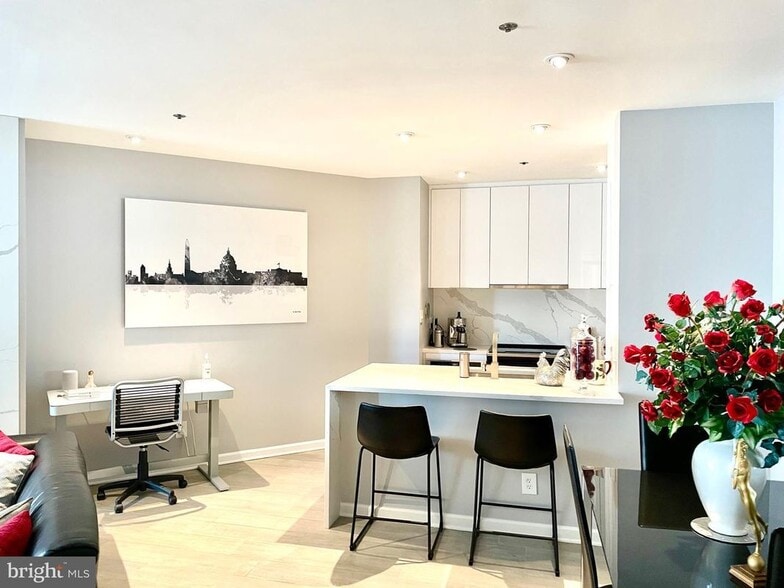 Building Photo - 1200 Braddock Pl