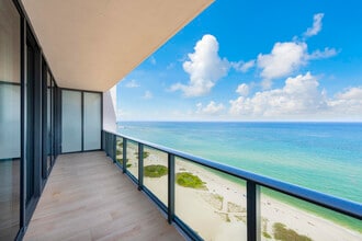 Building Photo - 900 N Ocean Blvd