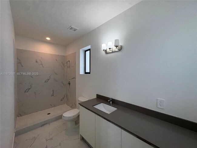 Building Photo - 34530 SW 190th Ave