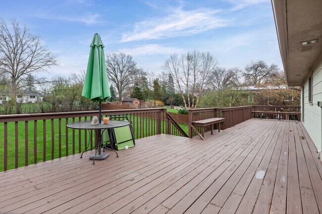 Building Photo - 6543 S Stough St