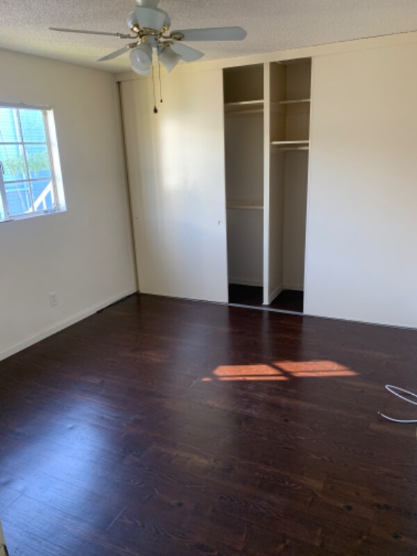 Building Photo - 4455 Kendall St