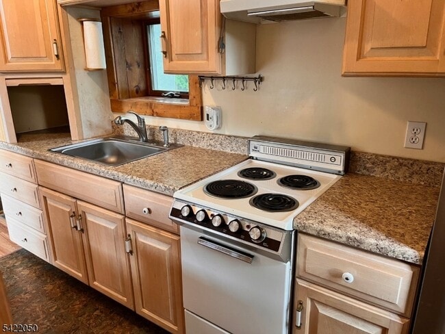 Building Photo - 34 Rose Trail