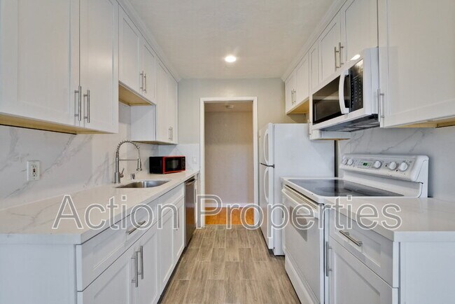 Building Photo - 255 S Rengstorff Ave