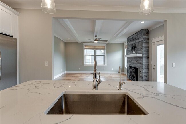 Building Photo - Beautiful, 5 bedroom Ooltewah Home!