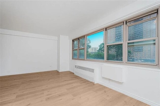 Building Photo - 444 Neptune Ave