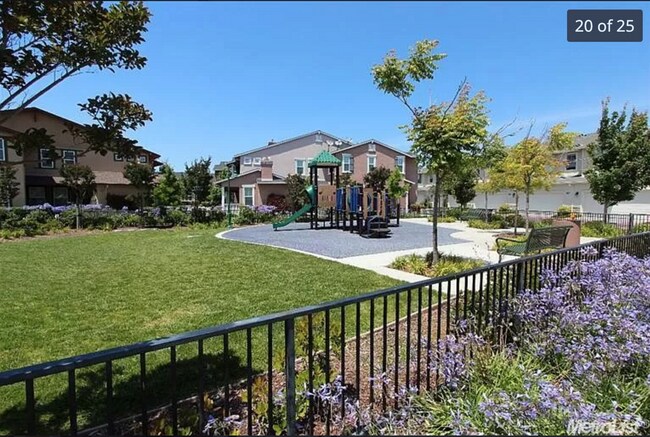 Building Photo - The Crossing at Eden Shore - Community! Large 2 Bedroom, 2.5 Bath Townhome for Lease.