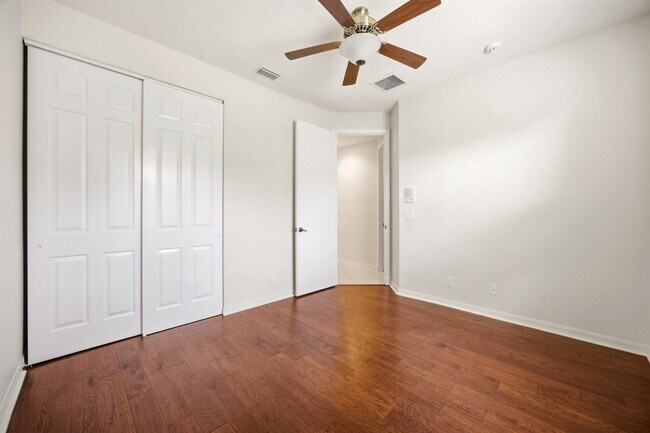 Building Photo - 195 Sedona Way