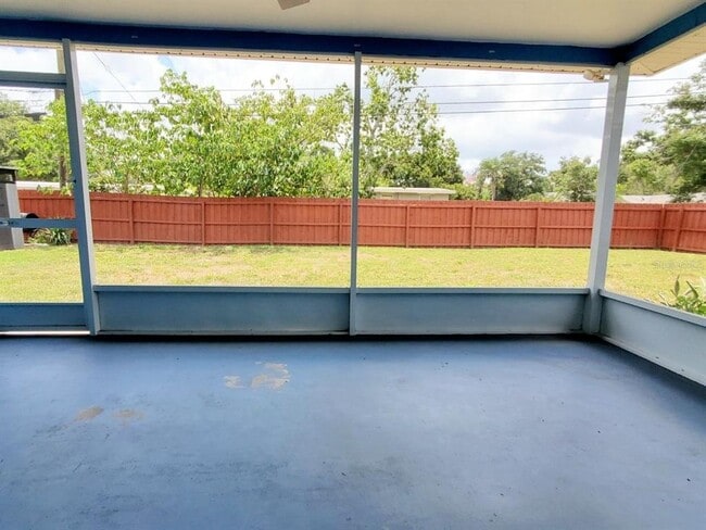Building Photo - 507 Vine Ave