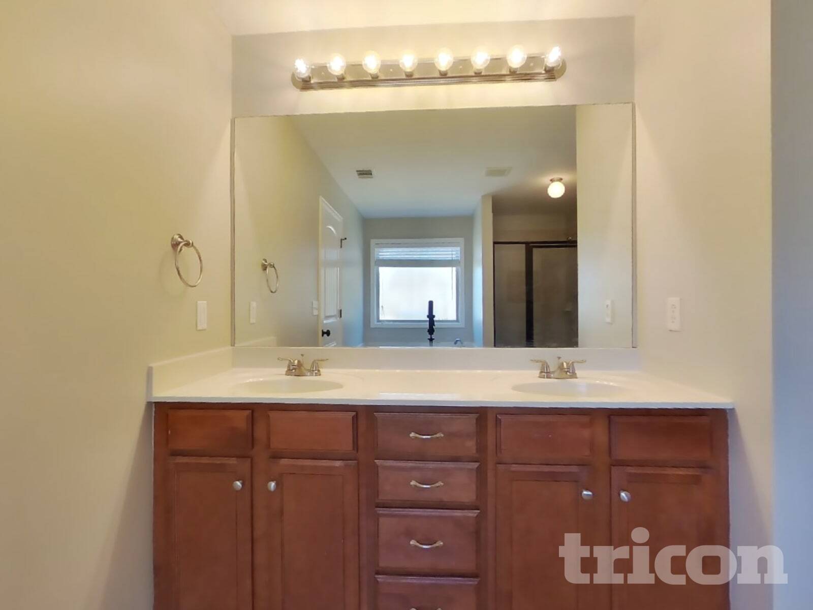 Building Photo - 1016 Summer Cypress Dr