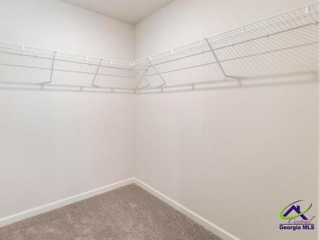 Building Photo - 151 Rock Run Trl