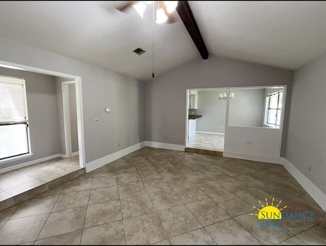 Building Photo - Charming 3-Bedroom Brick Home in Bluewater Bay Community, Caribbean East
