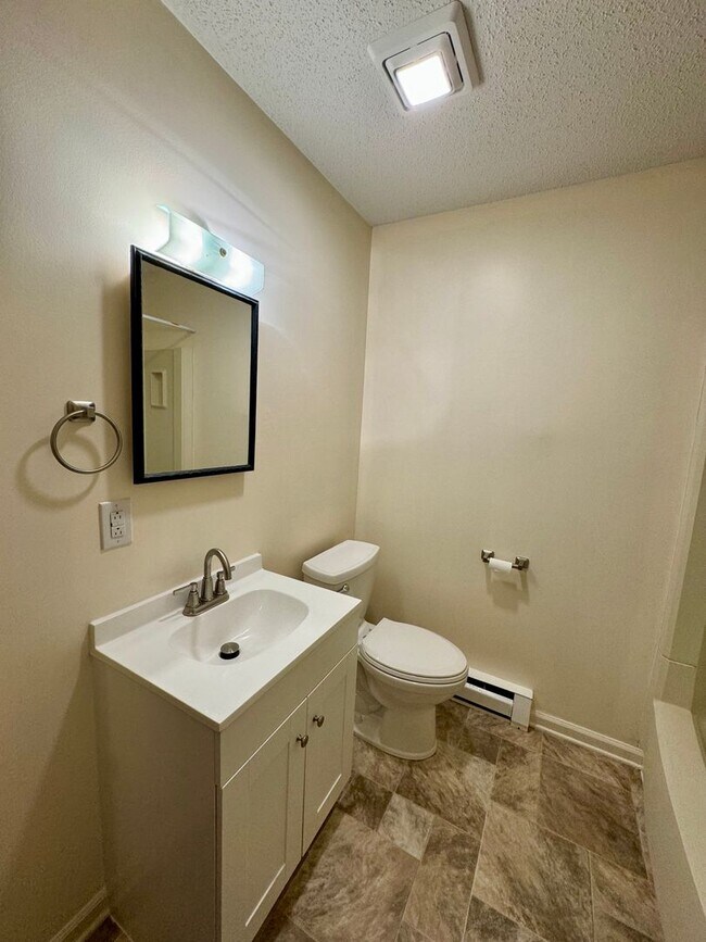 Building Photo - Duplex for Rent in Penn Laird