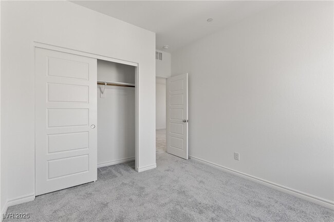 Building Photo - 2502 Vittora Pointe St
