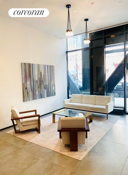 Building Photo - 25-21 43rd Ave