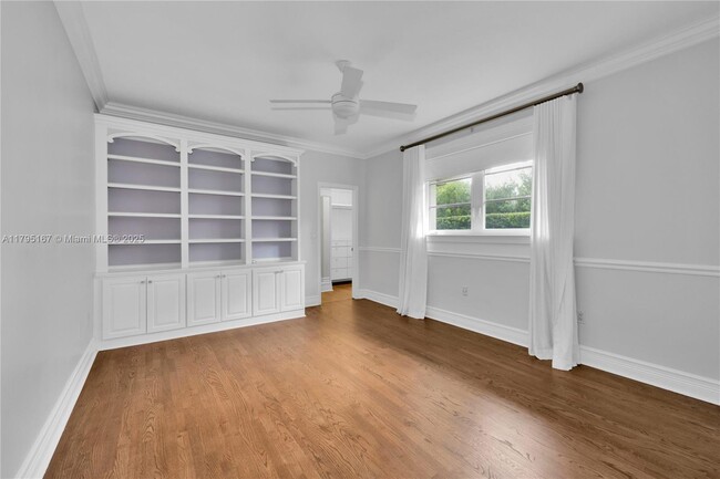 Building Photo - 1251 Anastasia Ave