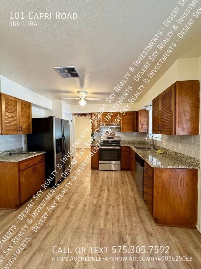 Building Photo - 101 Capri Rd