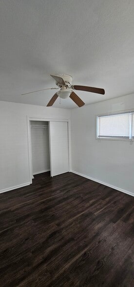 Building Photo - 7504 E 112th St