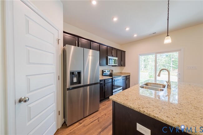 Building Photo - 18372 Palisades Ct