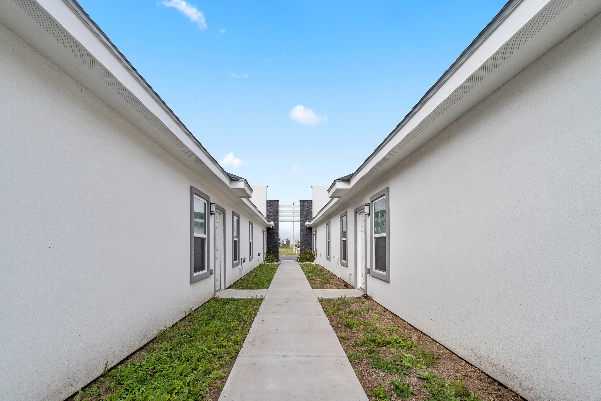 Building Photo - 11018 N 33rd Ln