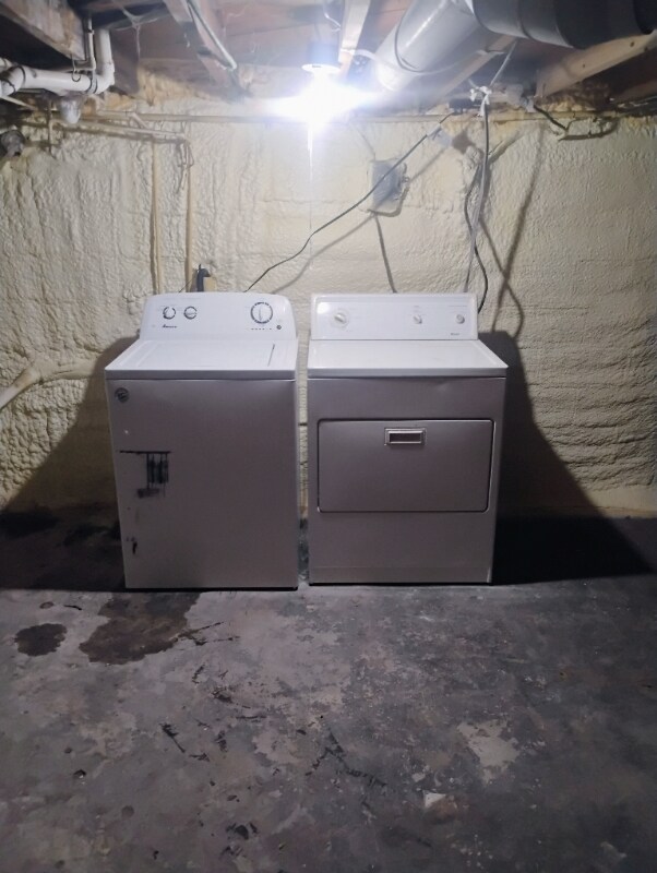 Building Photo - 209 1st Ave