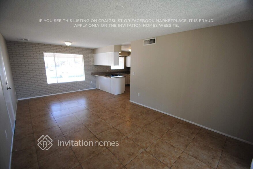 Building Photo - 5337 W Berkeley Rd