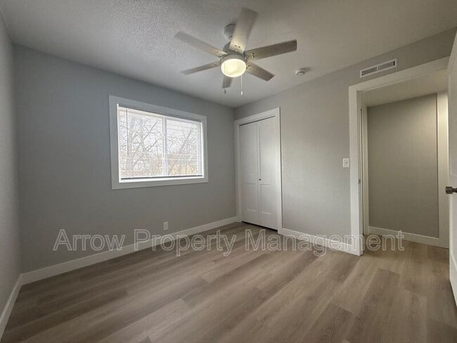 Building Photo - 1010 N 16th St