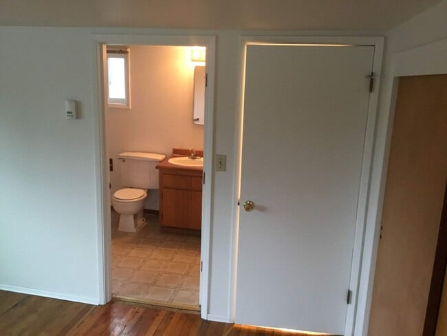 Building Photo - 4 Bedroom Home in Santa Clara
