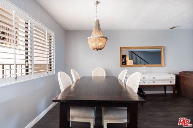 Building Photo - 12119 Rochester Ave