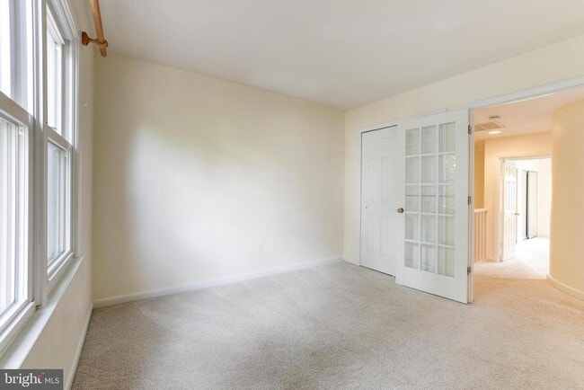 Building Photo - 8509 Jeffersonian Ct