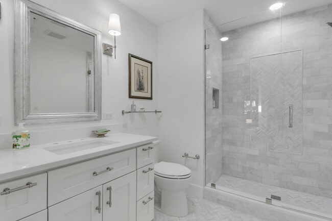Building Photo - 13760 Sand Crane Dr