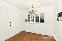 Building Photo - 1197 La Subida Ct