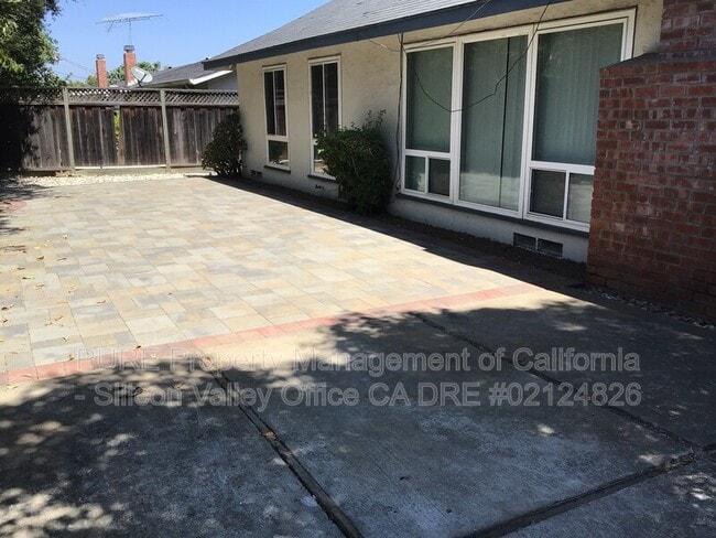 Building Photo - 1425 Firebird Way