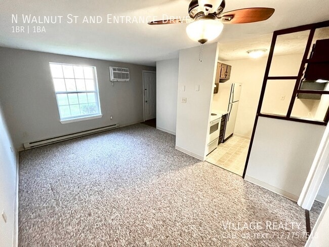 Building Photo - 302 N Walnut St