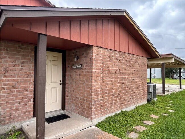 Building Photo - 4217 Acushnet Dr