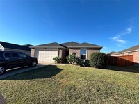 Building Photo - 14721 Cedar Creek Way