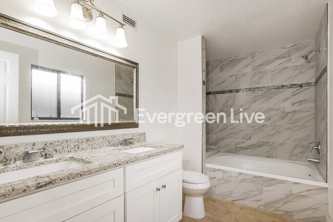 Building Photo - 373 River Chase Dr