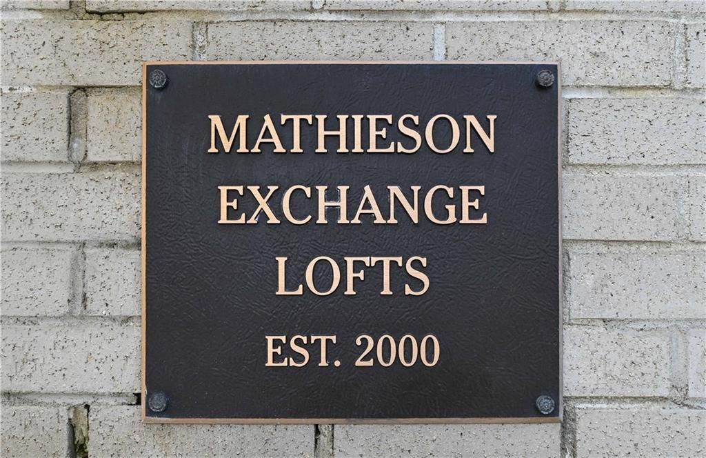 Building Photo - 3180 Mathieson Dr NE