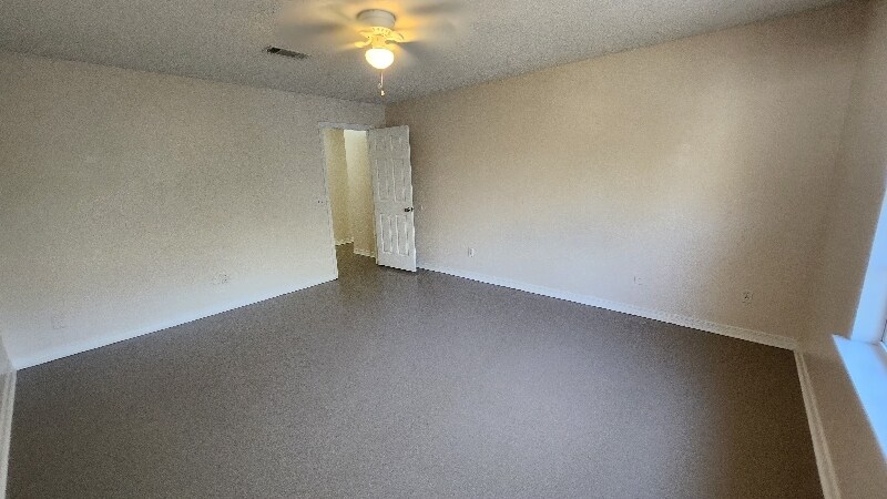 Building Photo - 915 Vonna Jo Cir